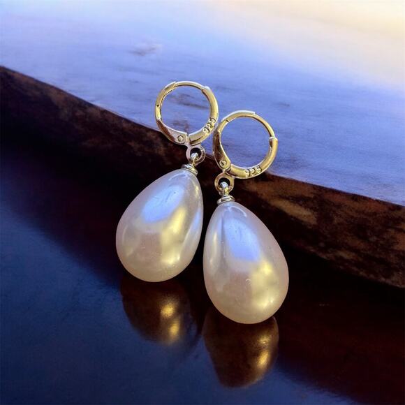 legant 10x17mm Teardrop Pearl Dangle Earrings Silver-Tone Leverback - Picture 2 of 4